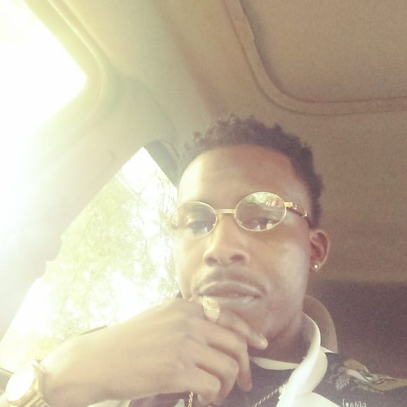 Meet your Posher, Montrell - Picture 1 of 1